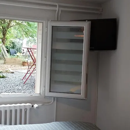 Independante Avec Salle De Bain Privee *