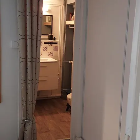 Independante Avec Salle De Bain Privee