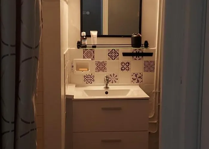 Indépendante Avec Salle De Bain Privée Séjour chez l'habitant